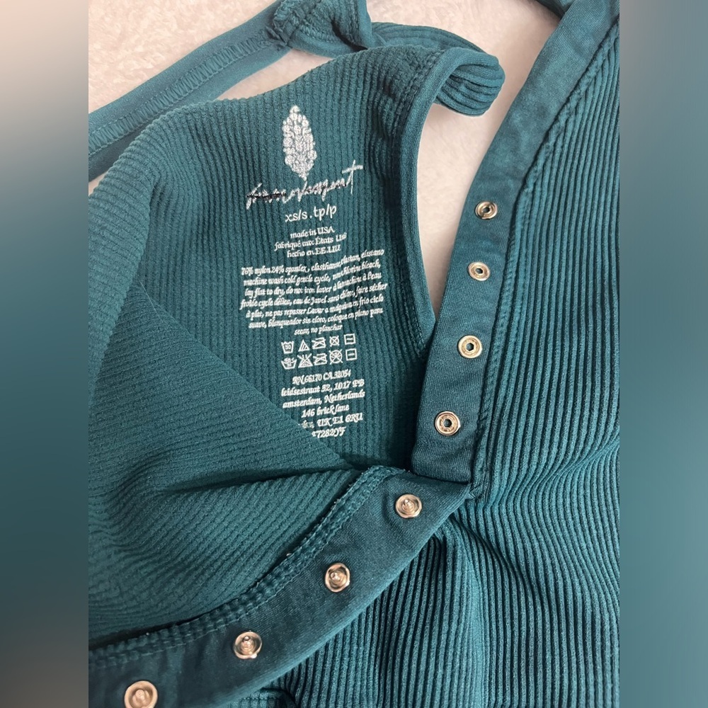 Free People Movement Happiness Runs Henley Green Performance Jumpsuit sz XS/S - Picture 4 of 8